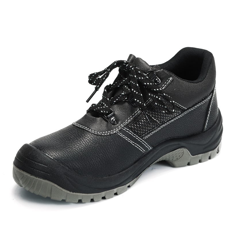 waterproof safety shoes leather low cut men safety shoes for industrial use comfortable wearing high quality material